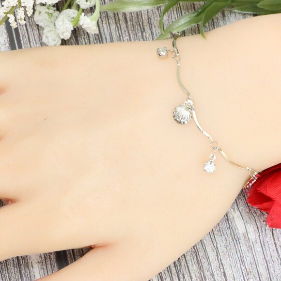 "Trendy Handmade Bracelet – A Stylish Gift for Women & Girls, MAR091908 - Picture 3 of 10